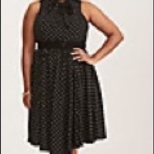 Torrid sleeveless polka dot dress